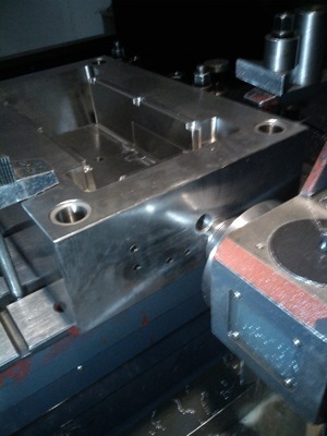 塑料模-松江大型深孔加槍鉆對外加工-塑料模盡在阿里巴巴-上海繁締機(jī)械