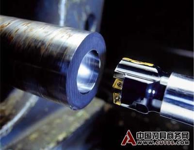 復(fù)雜深孔的高效加工方法