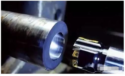 數(shù)控深孔加工中常見的10種問題及解決措施