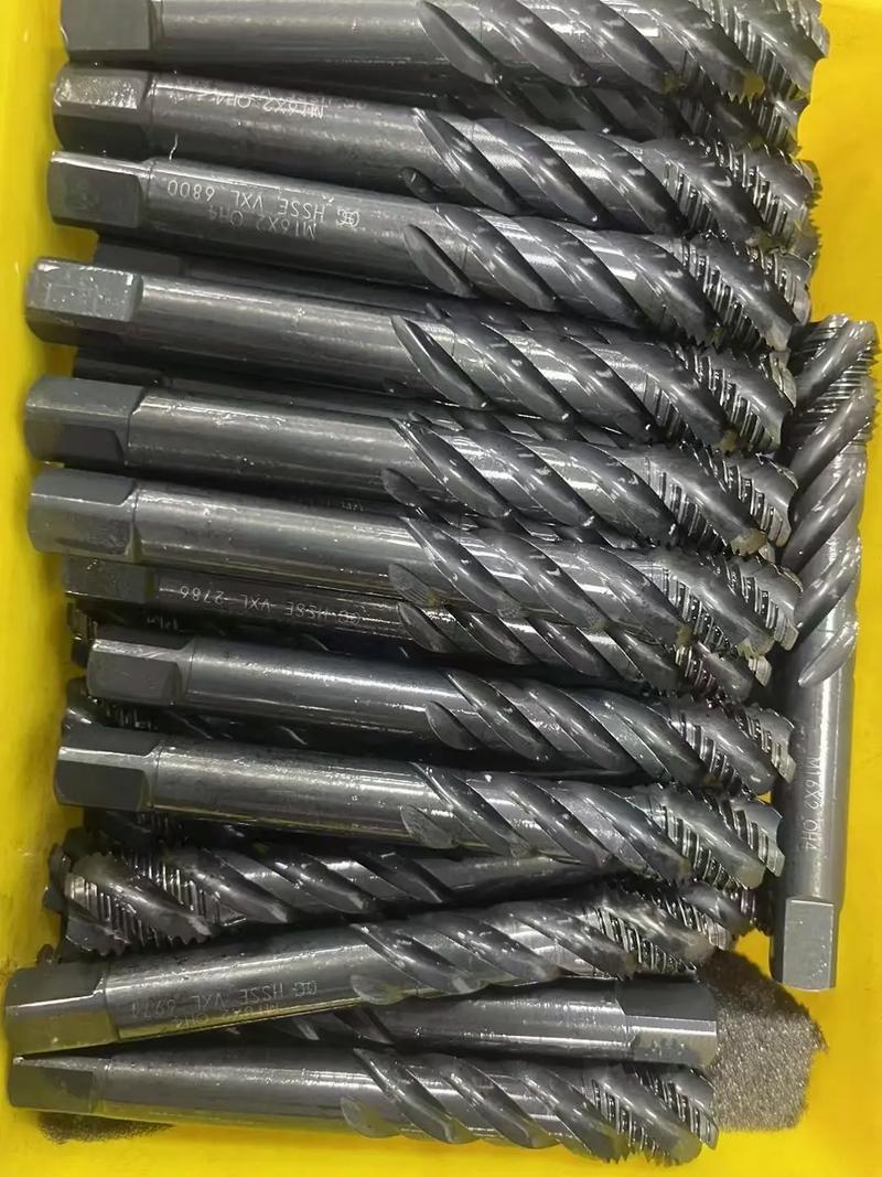 M16深孔專用絲錐 高效攻絲的關鍵工具