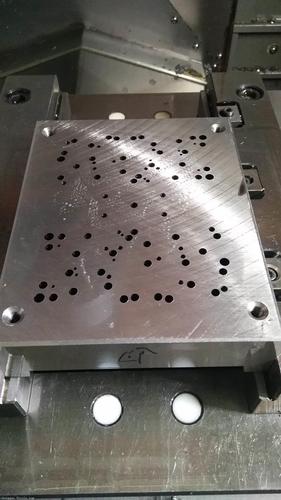 東莞深孔鉆加工技術 實現高精度1.5深孔加工的關鍵